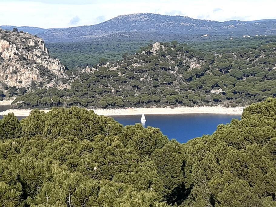 Acogedor Apartamento Con Bellas Vistas Al Embalse San Martín de Valdeiglesias Εξωτερικό φωτογραφία